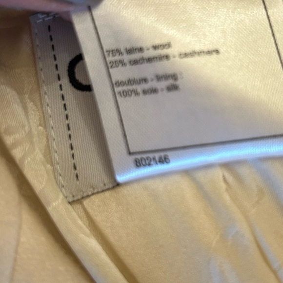 Chanel Paris Bombay Runway Collection Jacket - Picture 4 of 14